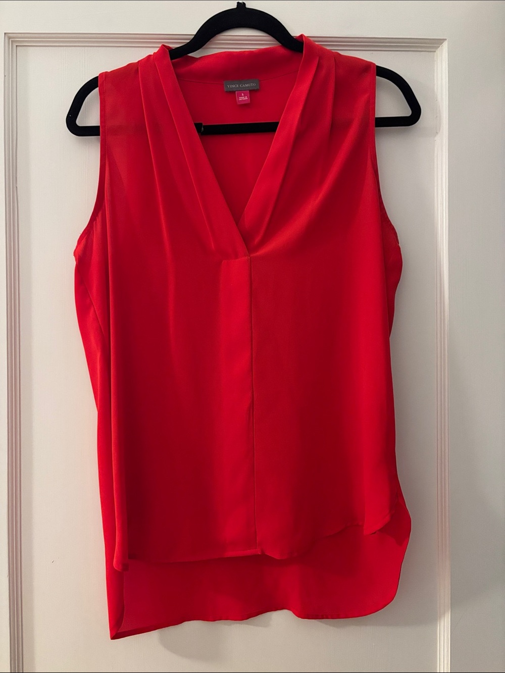 Vince Camuto Vibrant Red Sleeveless V-Neck Camisole